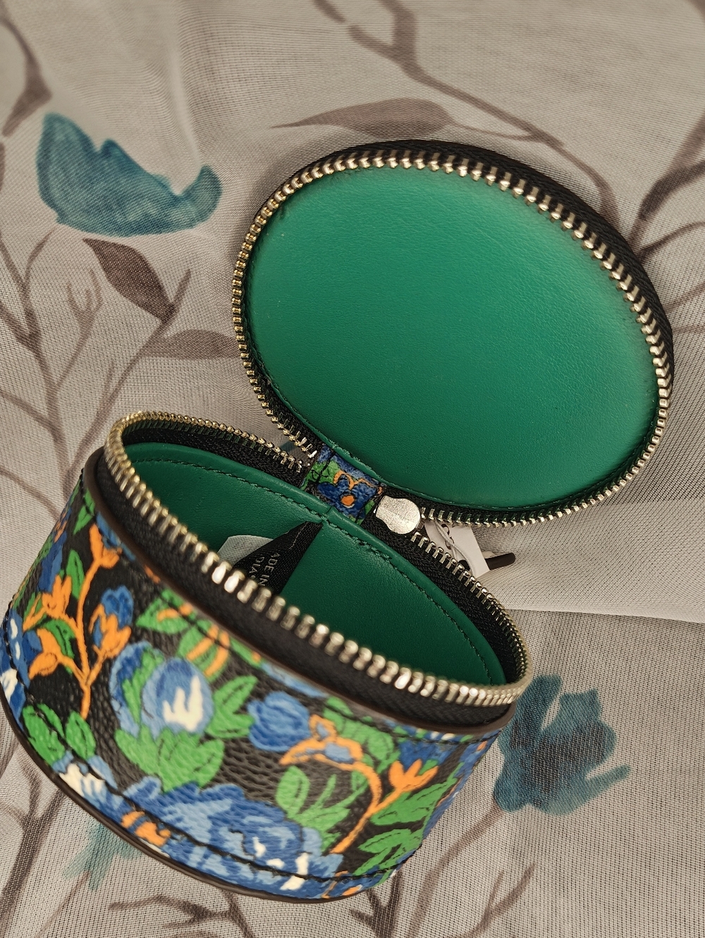 COACH Floral Round Leather Jewelry Case - Picture 8 of 9